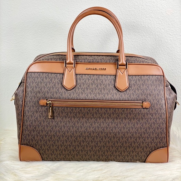 Michael Kors Handbags - MICHAEL KORS LARGE WEEKENDER TRAVEL BAG